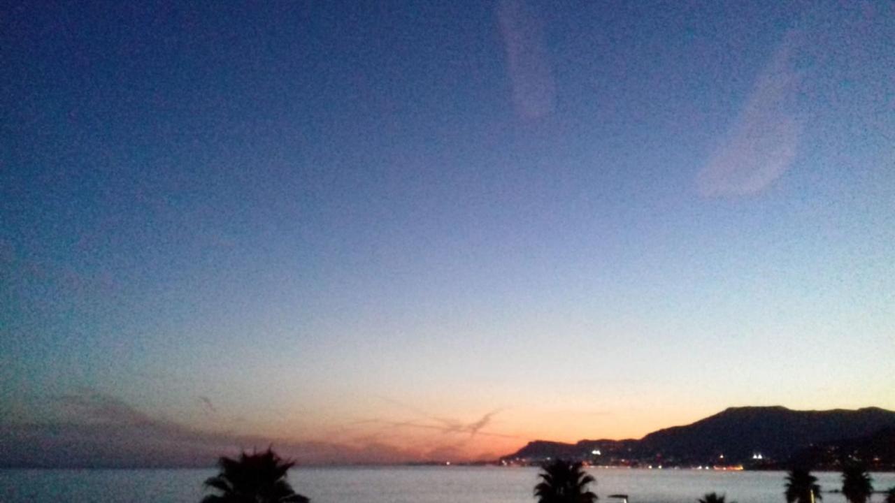 Mare Appartement Ventimiglia Buitenkant foto