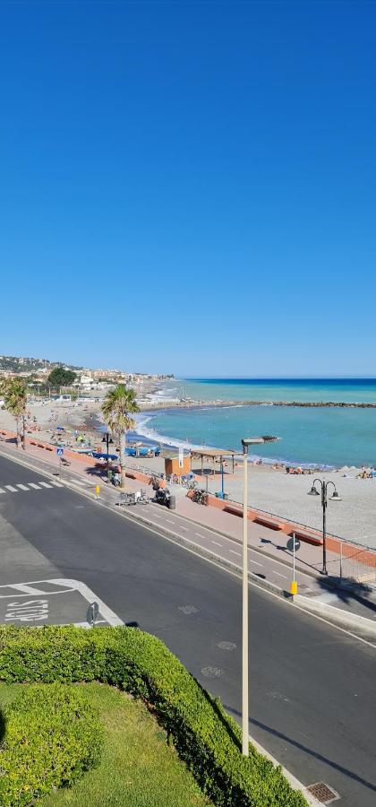 Mare Appartement Ventimiglia Buitenkant foto